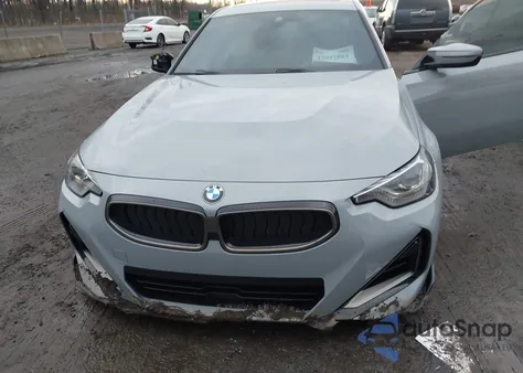 2022 BMW M240 I xDrive z USA, uszkodzony, nr VIN 3MW53CM05N8C48070